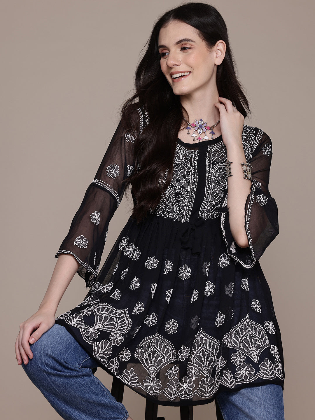 JASHAN'S CHOICE Chikankari Short Gown