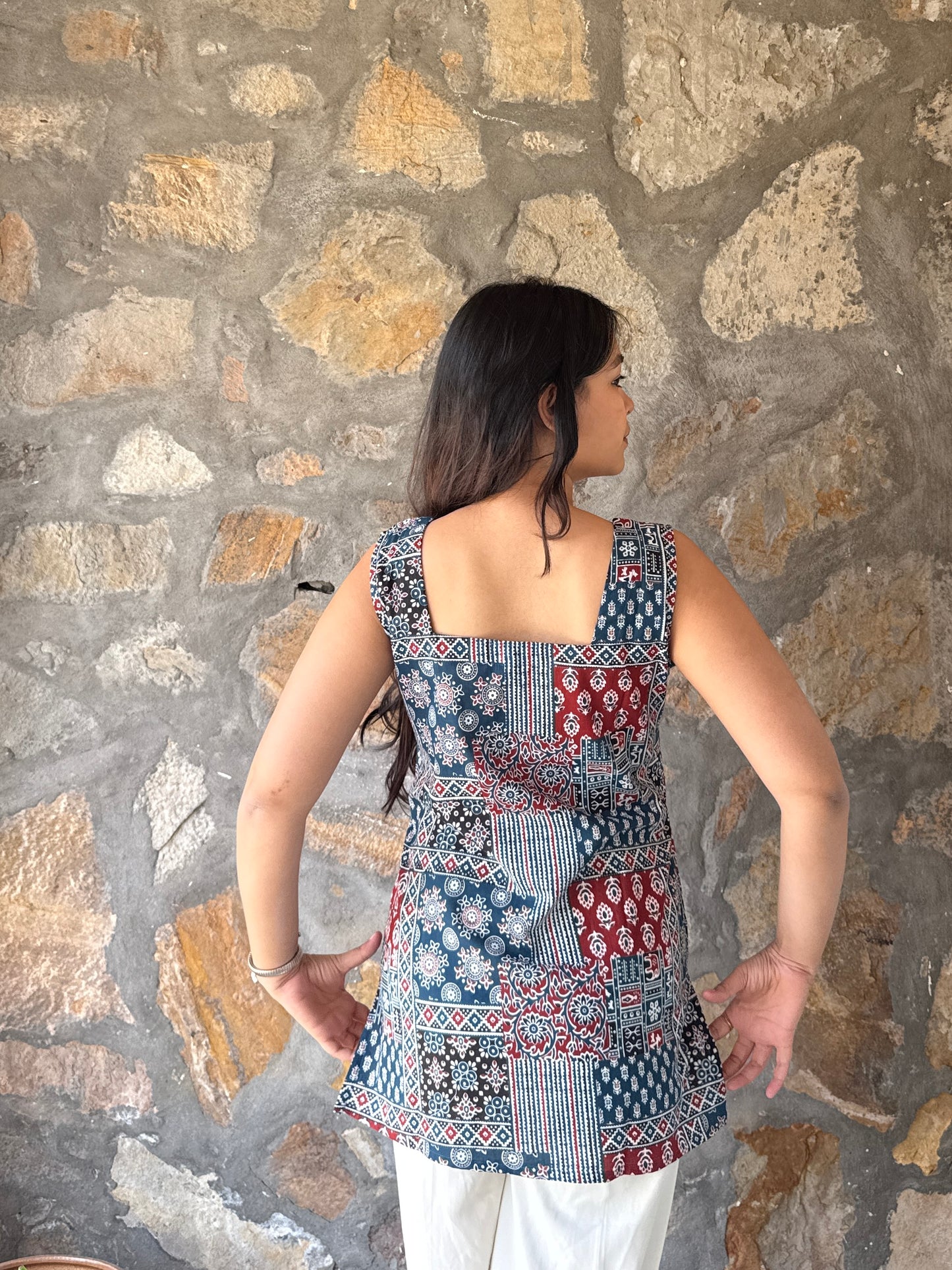 SITARA CUT SLEEVES KURTI