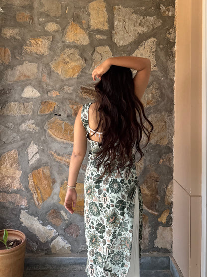 BEWAFA DEEP BACK GREEN KURTI
